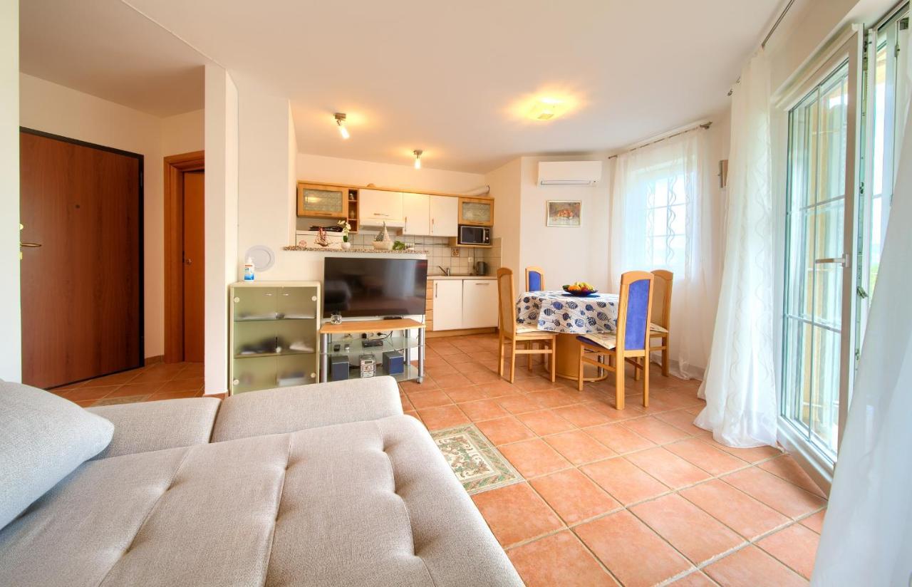Apartment Camellia Vantacici Exteriér fotografie